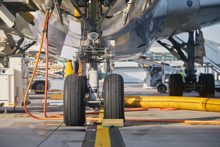 Cleaning Landing Gear For Aerospace Maintenance