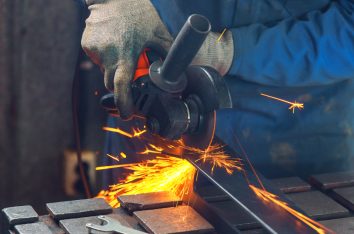 10 Tips For Choosing The Best Fabrication Service For Your Business