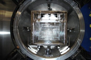 Maximize Cleaning Efficiency With The Right Degreasing Machines Features